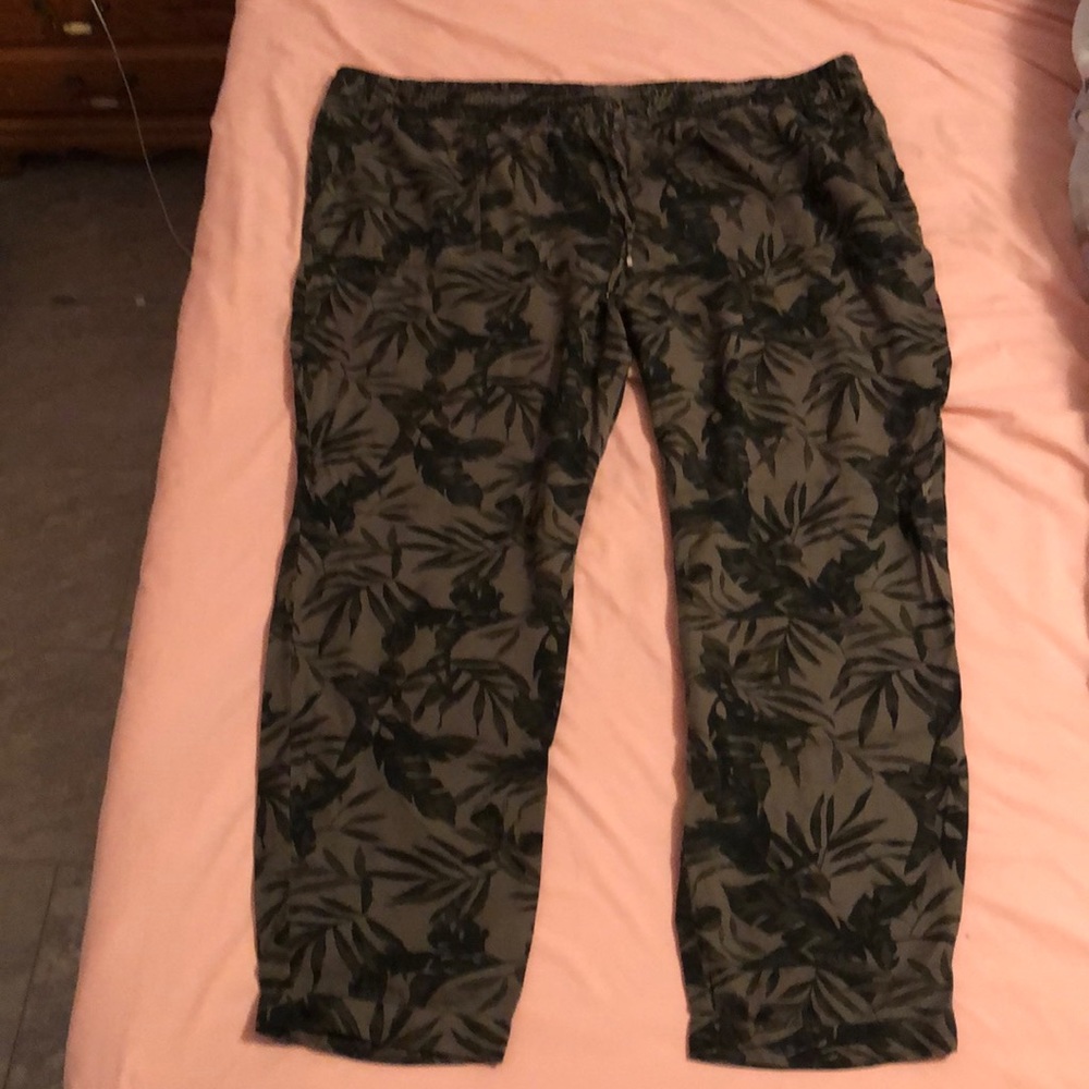 Old Navy Olive/Dark Green Tropical Pant XXL